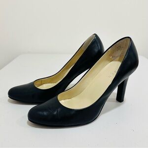 Ralph Lauren Heels Size 8,5 M Black Leather Classic Pump Stiletto Heel